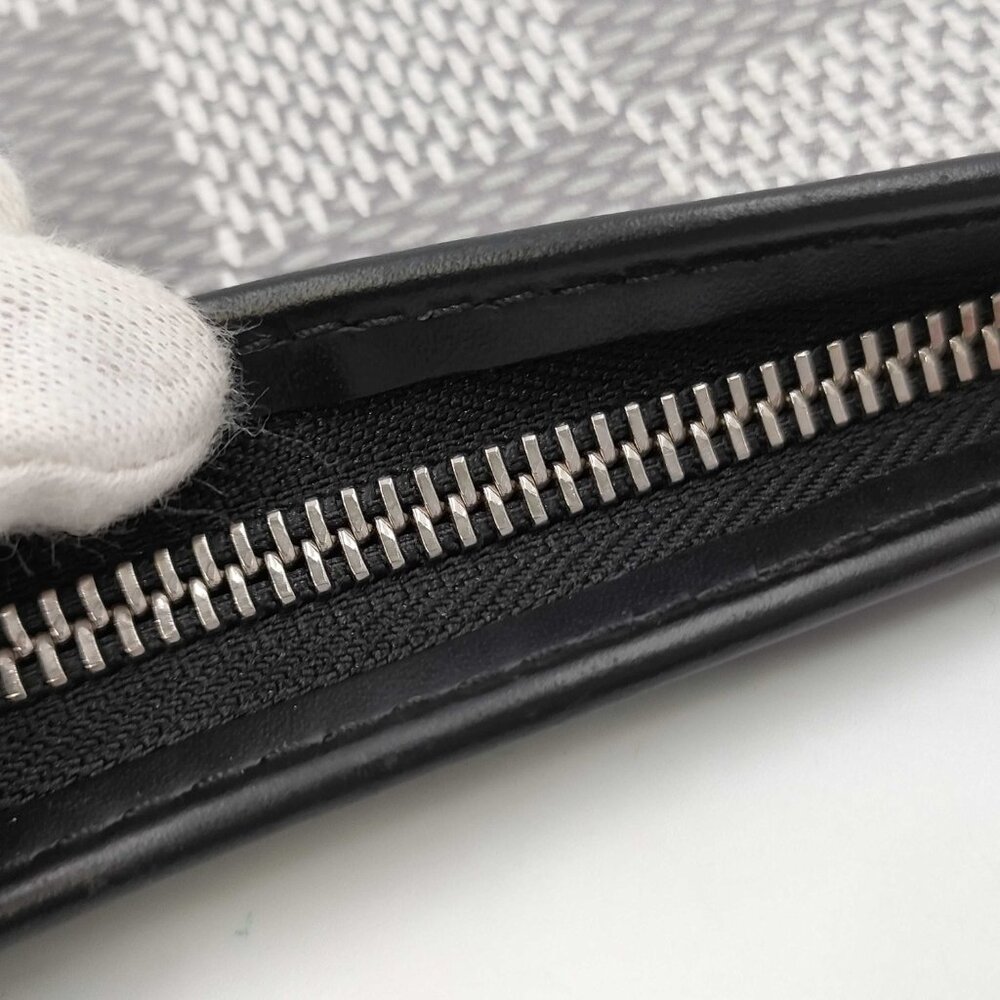 Sold✅Louis Vuitton  Damier Graphite 3D Pochette Voyage - Picture 9 of 10